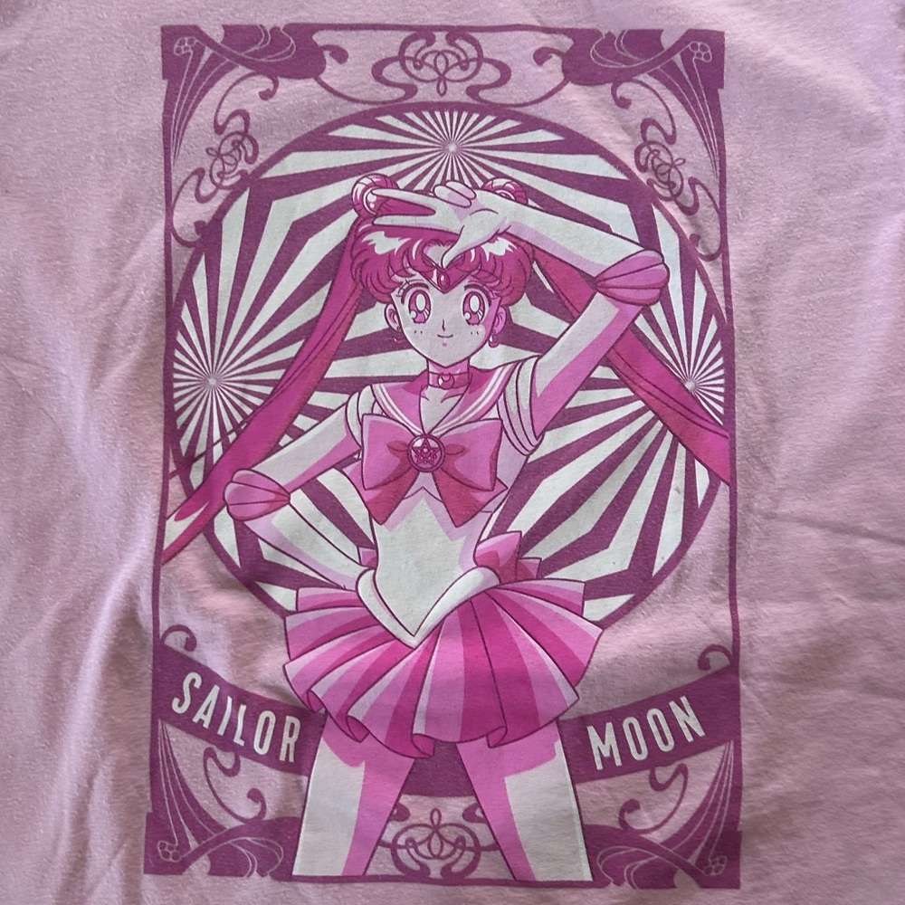 Sailor Moon Pink T-Shirt size Large